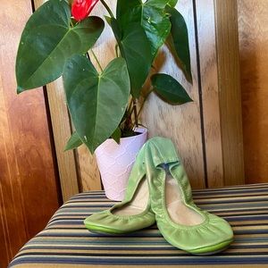 *NWT* Storehouse Flats Size 10